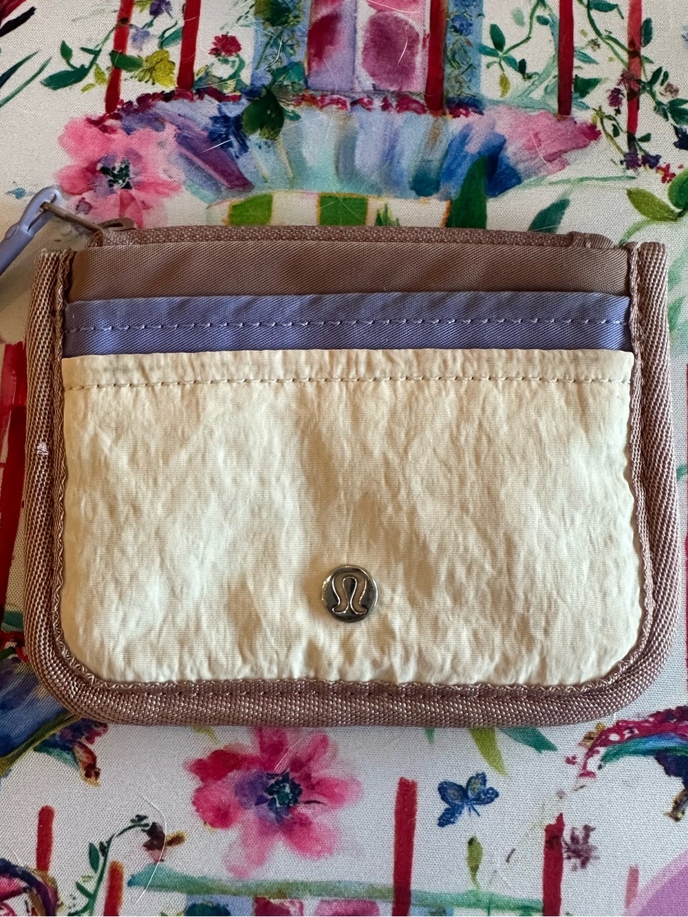 lululemon athletica Cream, Taupe & Gray Compact Card Holder